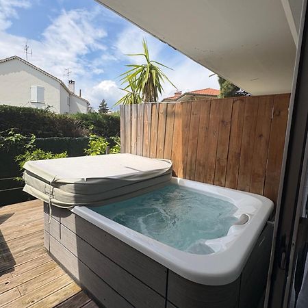 Fréjus Hotel Sable Et Soleil - Port, Plage Et Jacuzzi Prive מראה חיצוני תמונה