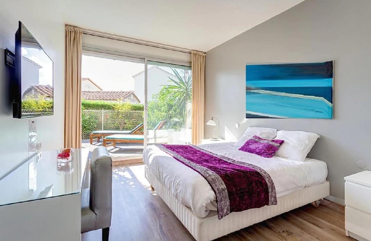 Fréjus Hotel Sable Et Soleil - Port, Plage Et Jacuzzi Prive מראה חיצוני תמונה