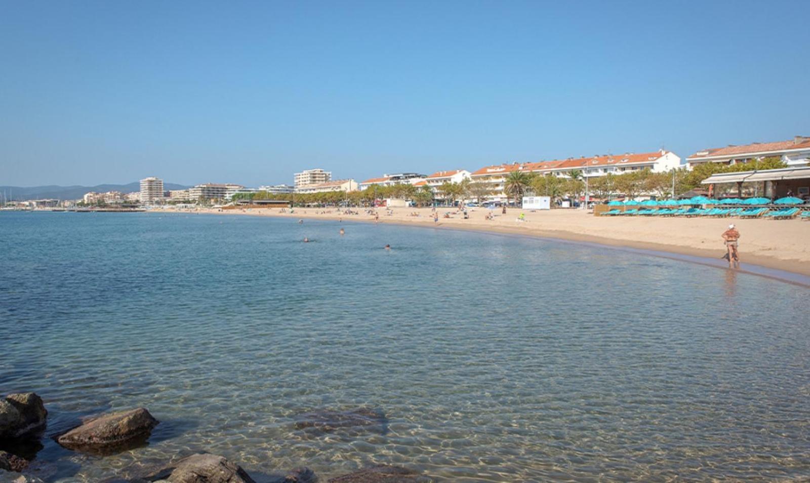 Fréjus Hotel Sable Et Soleil - Port, Plage Et Jacuzzi Prive מראה חיצוני תמונה