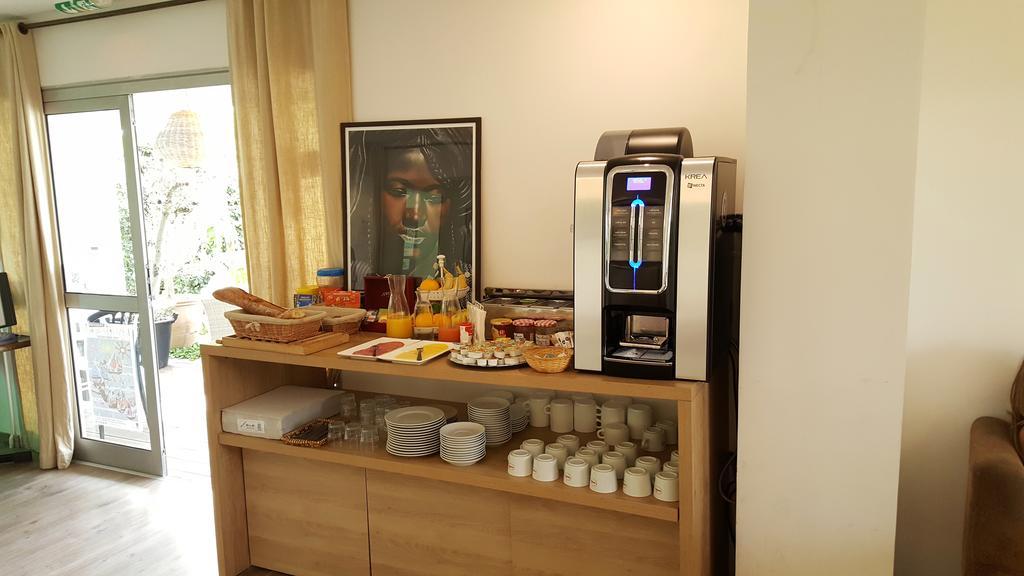 Fréjus Hotel Sable Et Soleil - Port, Plage Et Jacuzzi Prive מראה חיצוני תמונה