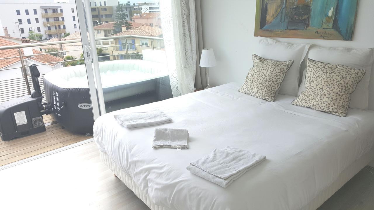 Fréjus Hotel Sable Et Soleil - Port, Plage Et Jacuzzi Prive מראה חיצוני תמונה