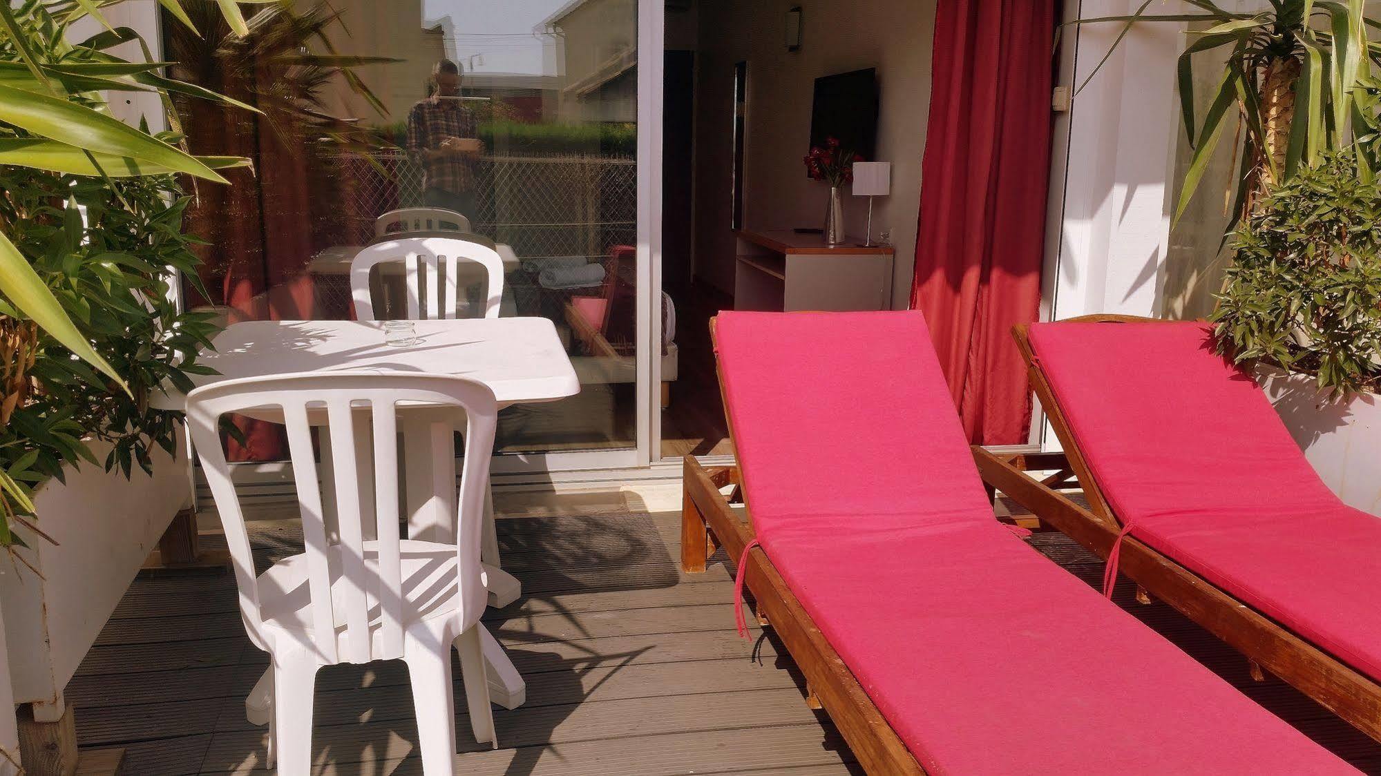 Fréjus Hotel Sable Et Soleil - Port, Plage Et Jacuzzi Prive מראה חיצוני תמונה