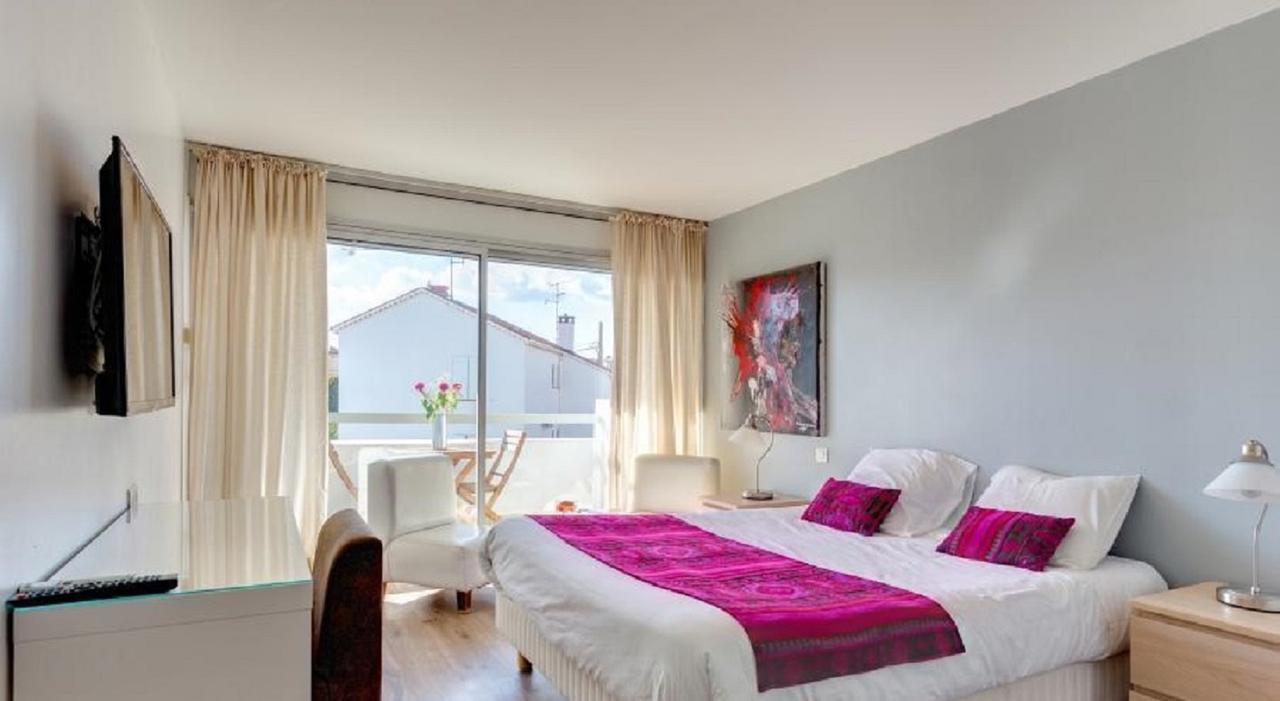 Fréjus Hotel Sable Et Soleil - Port, Plage Et Jacuzzi Prive מראה חיצוני תמונה