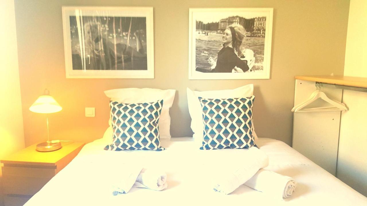 Fréjus Hotel Sable Et Soleil - Port, Plage Et Jacuzzi Prive חדר תמונה