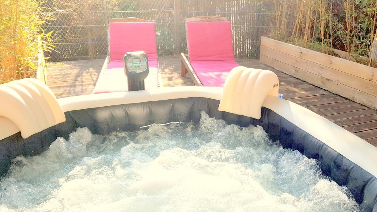 Fréjus Hotel Sable Et Soleil - Port, Plage Et Jacuzzi Prive מראה חיצוני תמונה