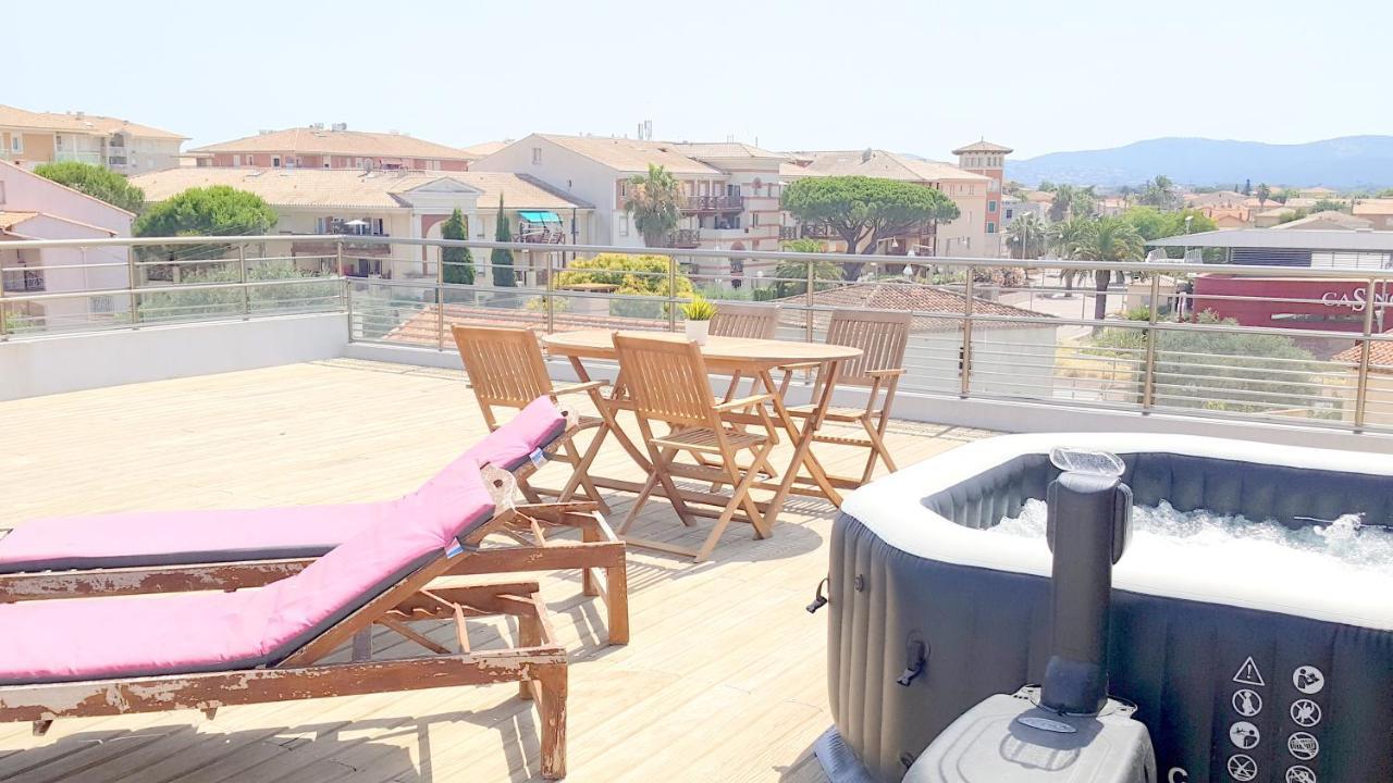 Fréjus Hotel Sable Et Soleil - Port, Plage Et Jacuzzi Prive מראה חיצוני תמונה