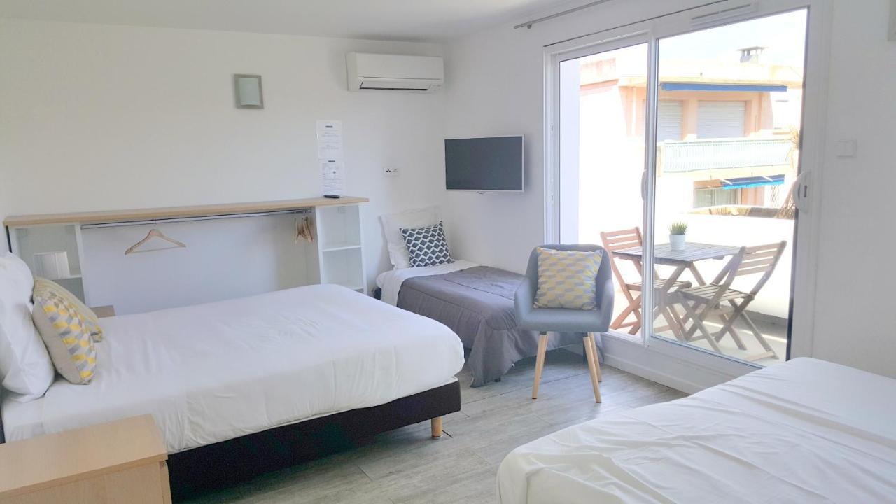 Fréjus Hotel Sable Et Soleil - Port, Plage Et Jacuzzi Prive מראה חיצוני תמונה