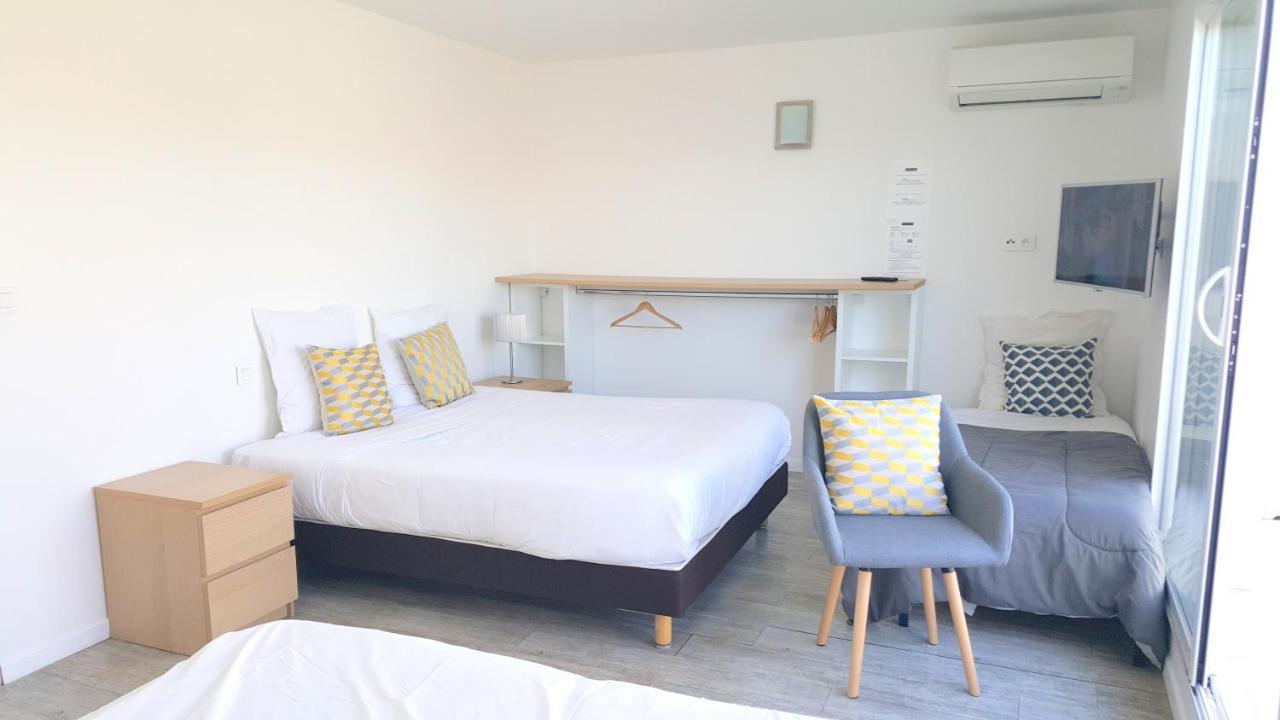 Fréjus Hotel Sable Et Soleil - Port, Plage Et Jacuzzi Prive מראה חיצוני תמונה